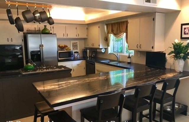9308 Carmichael Dr. Gallery 3