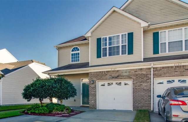 2305 Bizzone Cir photos photos