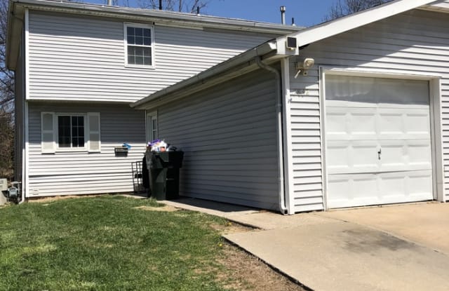 7832 West 61st Terrace - 7832 West 61st Terrace, Overland Park, KS 66202
