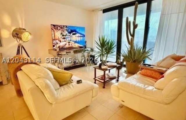 19667 Turnberry Way Gallery 1