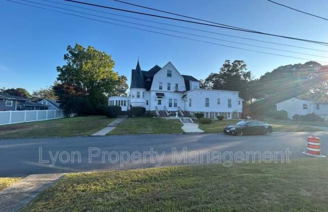 18 Oaklawn Manor Dr photos photos