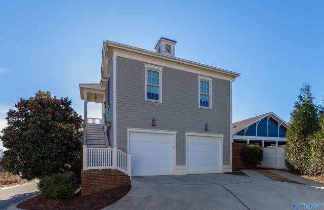 32 Hillcrest Avenue - 32 Hillcrest Avenue Northwest, Huntsville, AL 35806