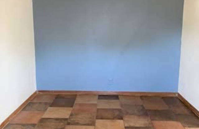 209 S Tree St - 209 South Tree Street, Floydada, TX 79235