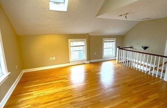 6 Skillings unit: 2 photos photos