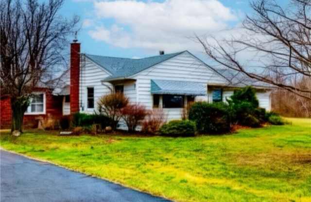 2633 Youngstown Wilson Road - 2633 Youngstown Wilson Road, Niagara County, NY 14131 2633 Youngstown Wilson Road - 2633 Youngstown Wilson Road, Niagara County, NY 14131