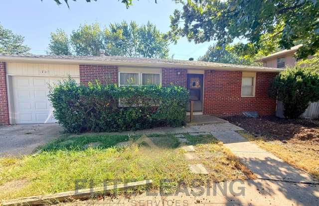 Available Now 5705 SW 28th Terr - 5705 Southwest 28th Terrace, Topeka, KS 66614