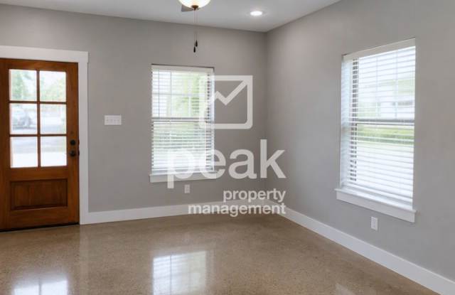 738 East Sears Street Gallery 4