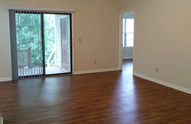 1615-A Akridge Dr Gallery 3