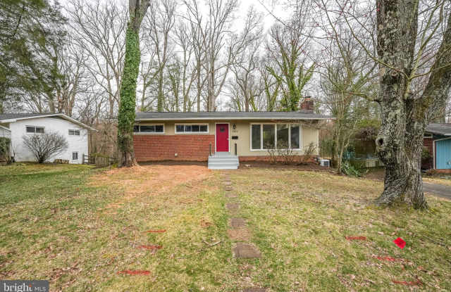 7411 ADD DRIVE - 7411 Add Drive, West Falls Church, VA 22042