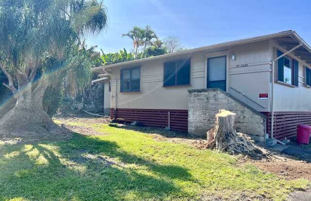 3 bedroom 1.5 bath in South Kona with a covered carport photos photos