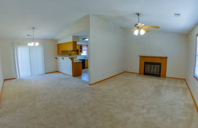 3D Tour Available! West Side + Fenced-in Yard + 2-Car Garage + Washer & Dryer! Available December 8th! Gallery 4