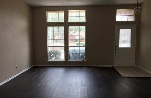 7900 Linkwood Court Gallery 3