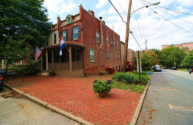 1521 North Rodney Street Gallery 2