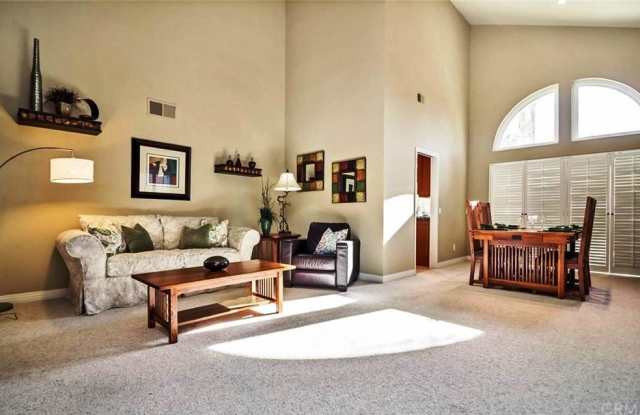 10 Cedarlake Gallery 4