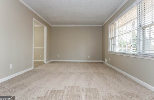 430 Amity Court Gallery 3