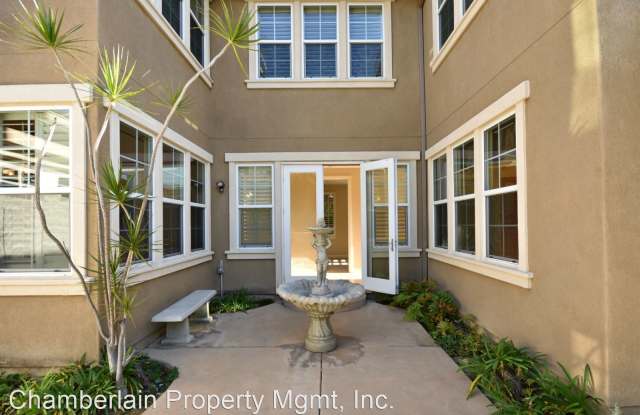 6356 Huntington Drive Gallery 3