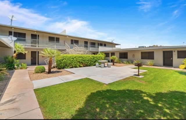 2326 East Pinchot Avenue - 2326 East Pinchot Avenue, Phoenix, AZ 85016