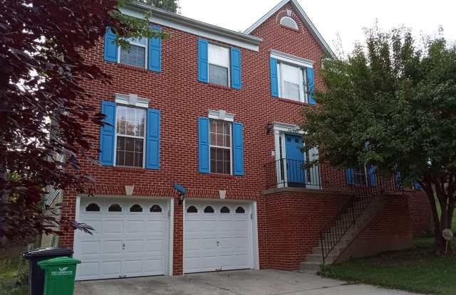 4805 ASHFORD Place Gallery 1