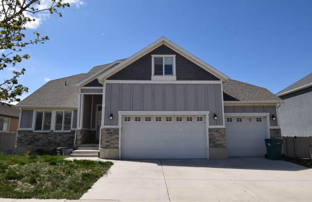 Spacious and Bright 5 Bed 3.5 Bath in Riverton!! photos photos