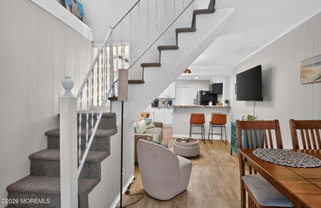 124 Broadway Gallery 1