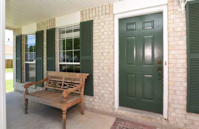 5404 CLEARPOINT Drive Gallery 3