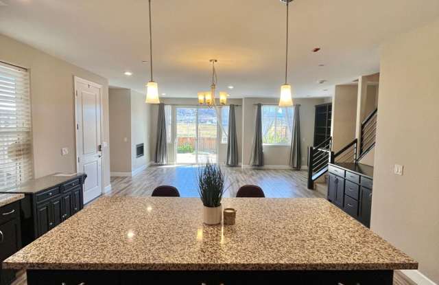 3 Bedrooms, 2 1/2 Baths with a 2 Car Garage at the Esplanade - Damonte Ranch Gallery 3
