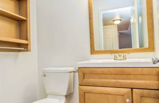 3 Story Home Close to FLW! photos photos