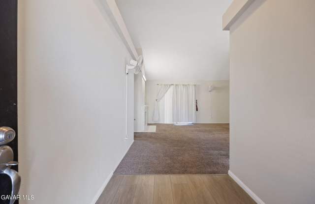 5026 Sunburst Drive Gallery 2