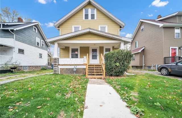 Three Bedroom One Bath House in Lorain photos photos Three Bedroom One Bath House in Lorain photos photos