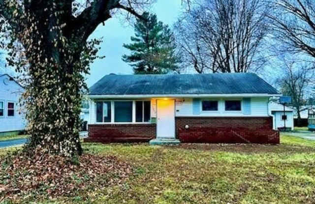 1402 Mark Trail Rd - 1402 Mark Trail Road, Lyndon, KY 40242