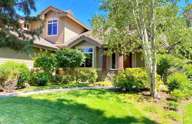 Experience Luxury Living in Broken Top with this 4BR- 3.5BA plus office and loft photos photos