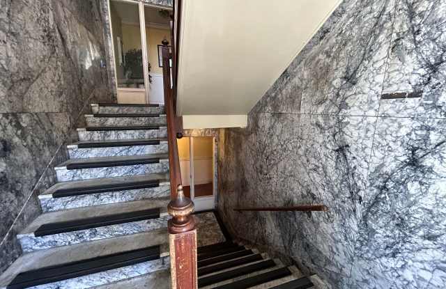 Capitol Building Gallery 3