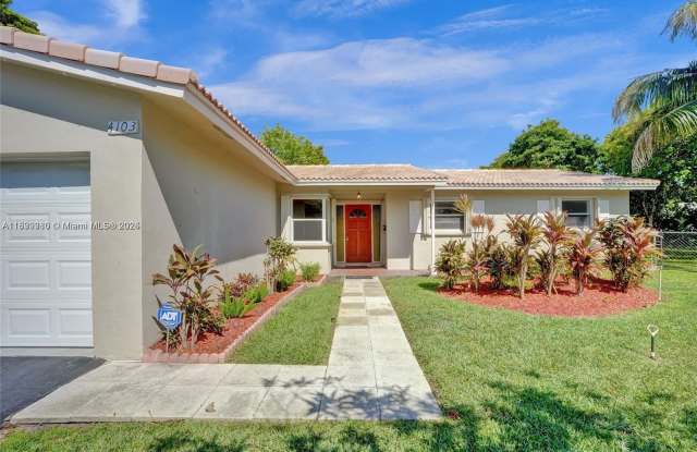 4103 NW 75th Ave photos photos