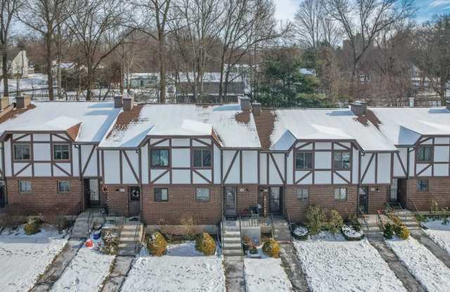 406 Cedar Hollow Drive, Unit# 406 Gallery 4