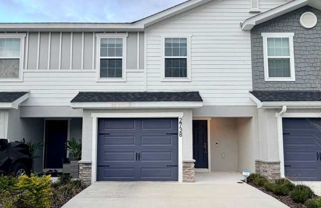 Stylish & Spacious Townhome - 3 Bedroom 2.5 Bath photos photos