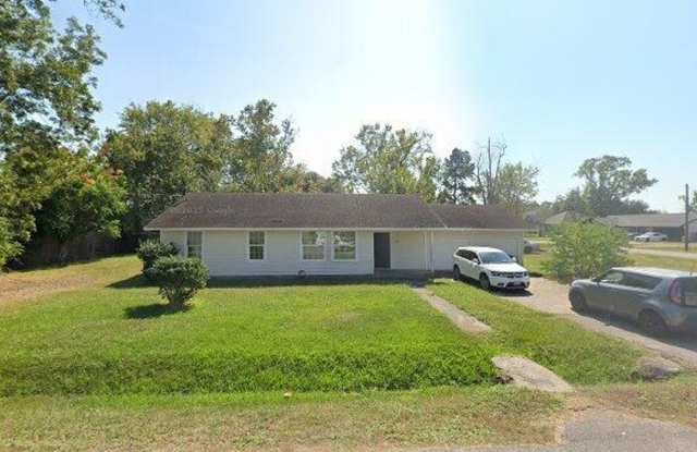 House For Rent 595 Highland Dr, Beaumont, TX 77705 photos photos