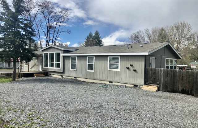 602 Foster St photos photos