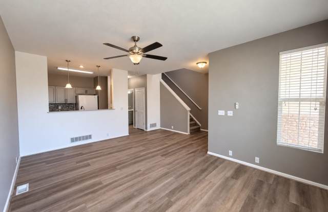 2-BED TOWNHOME | UPDATED LVP FLOORS + 2-CAR GARAGE Gallery 3