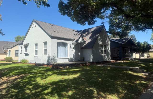 Cozy 2 bedroom 1 bath in the heart of Modesto.. Open House 10/10/26 from 12-2pm Gallery 3
