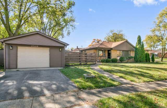 17135 Highland Avenue photos photos