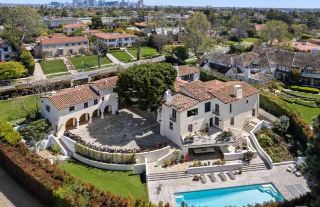 211 S Muirfield Rd - 211 South Muirfield Road, Los Angeles, CA 90004