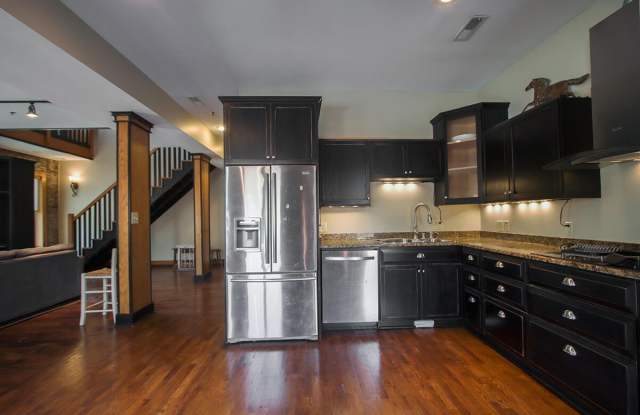 125 North Fourth Street - 125 North 4th Street, Danville, KY 40422