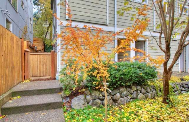 Mt. Baker - Beautiful 3 Bedroom / 2.5 Bath Townhome w/ Garage photos photos