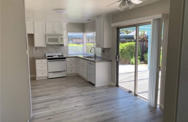 26752 Las Tunas Dr Drive Gallery 3