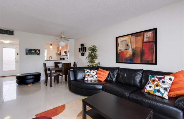 5901 NW 61st Ave - 5901 Northwest 61st Avenue, Tamarac, FL 33319