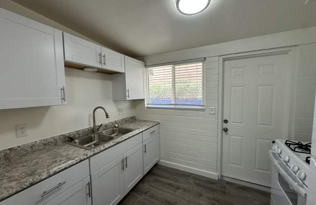 1022 N Palo Verde Blvd Apt A photos photos