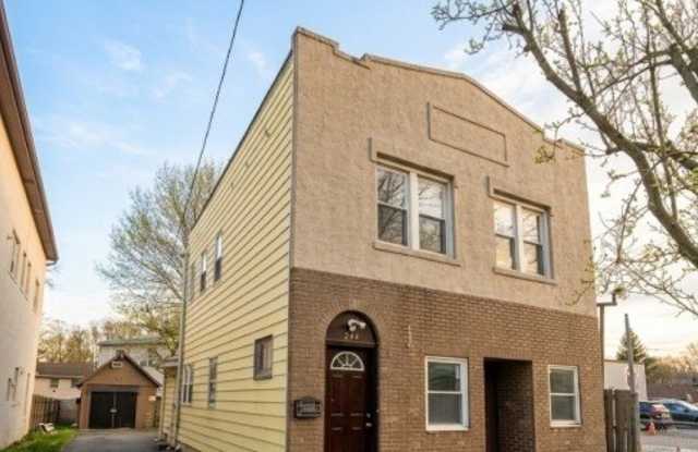 244 W Scott Ave photos photos