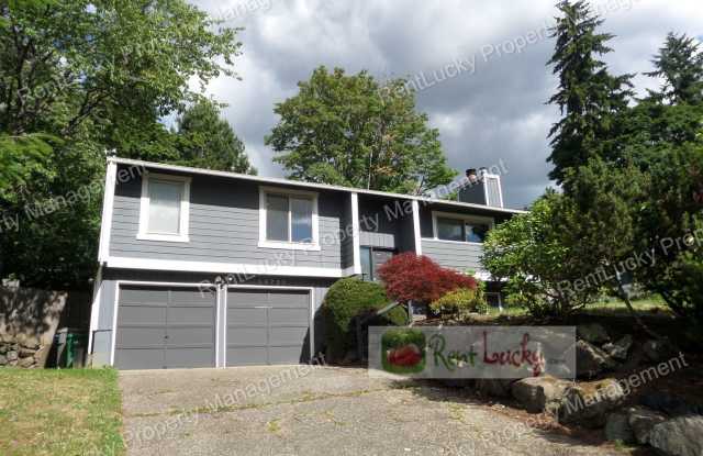 Wonderful & Updated 3-Bedroom Home w/Custom Chicken Coop in Redmond FOR RENT!! photos photos Wonderful & Updated 3-Bedroom Home w/Custom Chicken Coop in Redmond FOR RENT!! photos photos