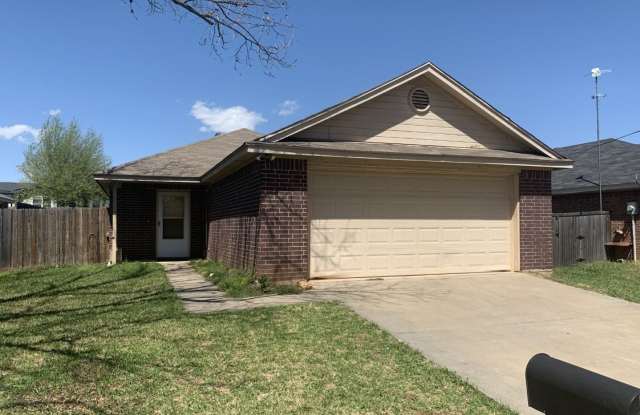 Move-in Ready! Nice 3 Bedroom, 2 Full Bath Home Located in Joshua. photos photos