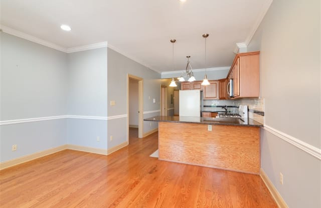 21 ST PAULS AVE - 21 Saint Pauls Ave, Jersey City, NJ 07306